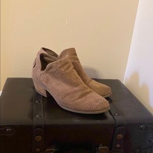Dr. Scholl's Tan Ankle Booties with Block Heel